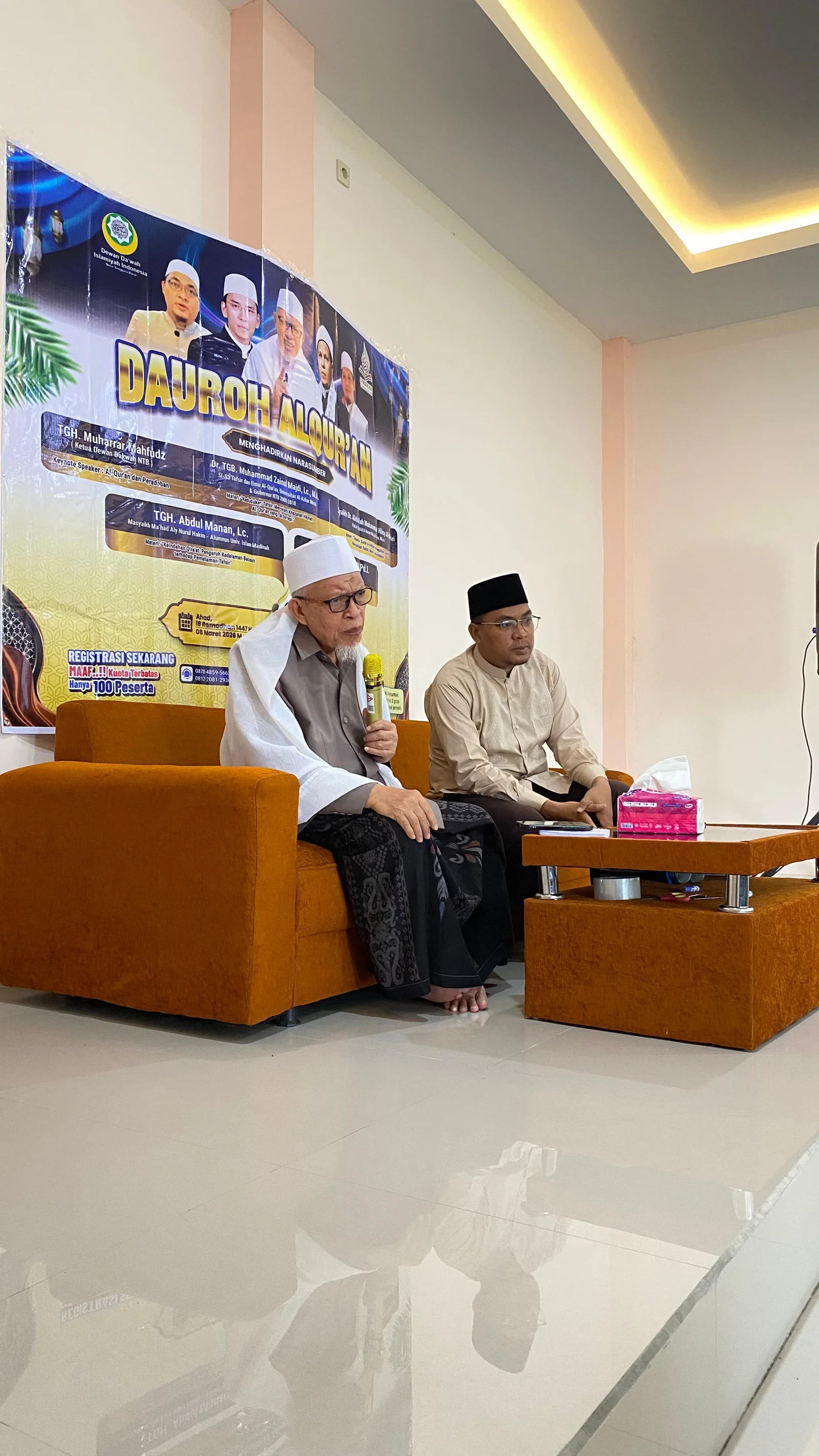 Perkuat Kompetensi Keislaman, Pembina Yayasan Nurul Hakim Berikan Dauroh Al-Qur’an bagi Mahasiswa dan Dosen PAI